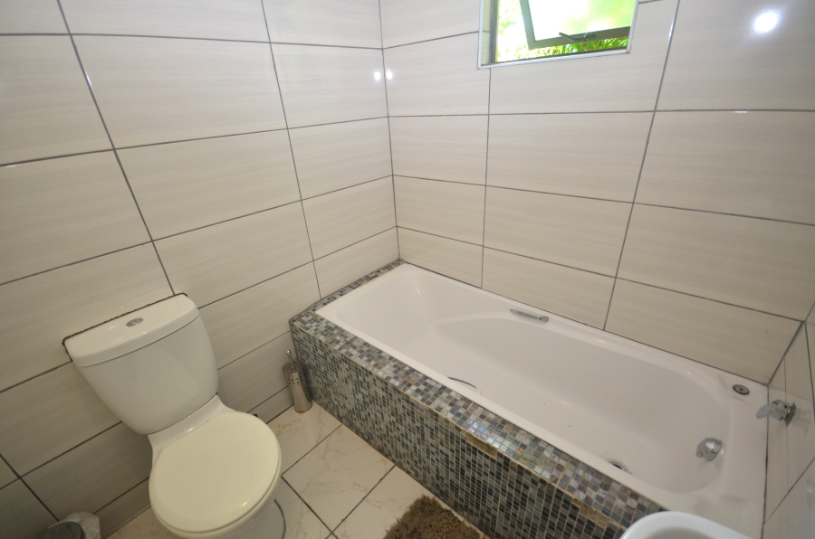 Commercial Property for Sale in Amalinda Eastern Cape